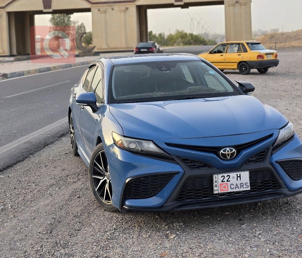 تۆیۆتا کامری